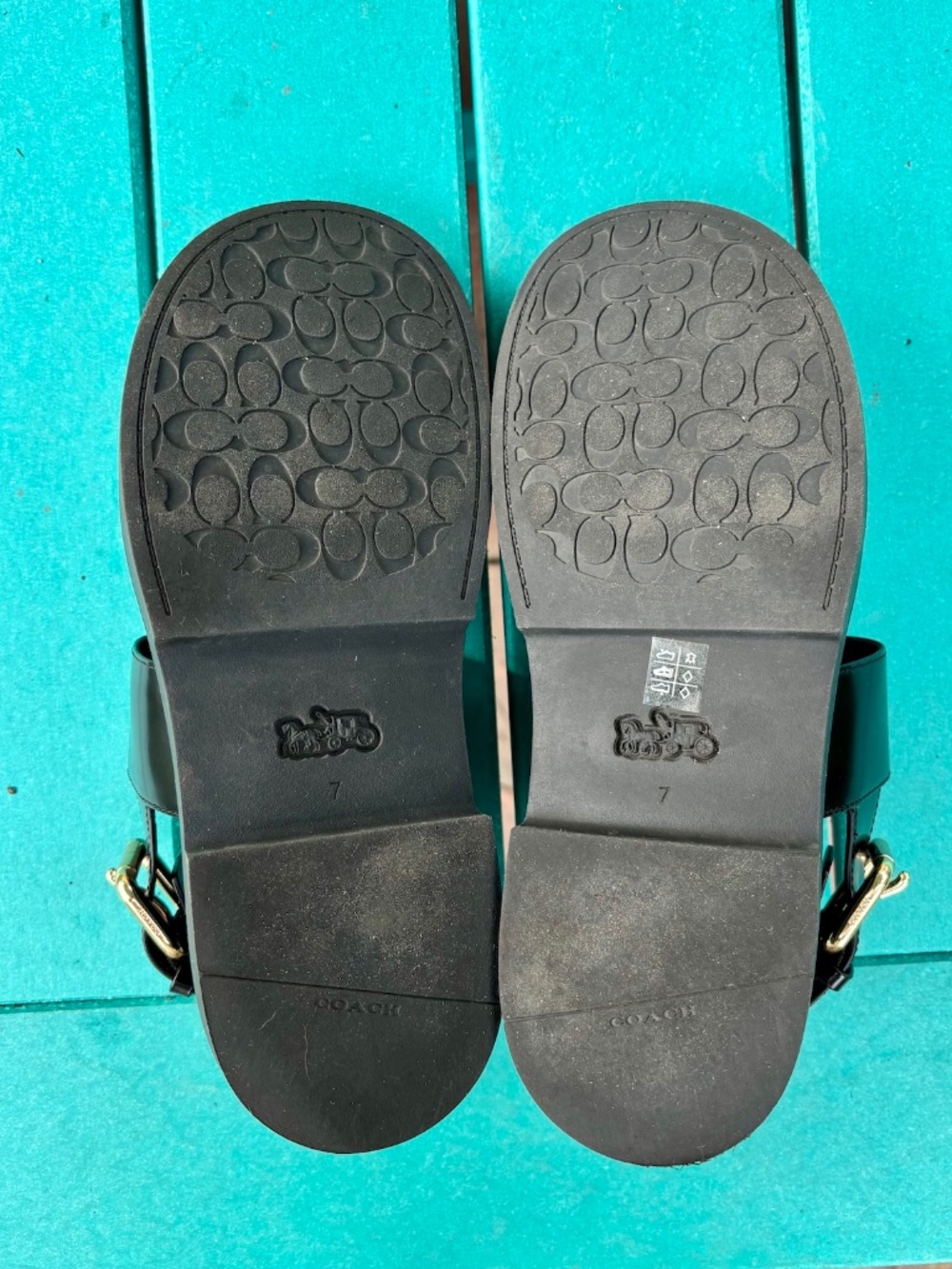 COACH Lockup Two Band Sandals Black Leather Gold-Tone Buckle Size 7 - Picture 10 of 10